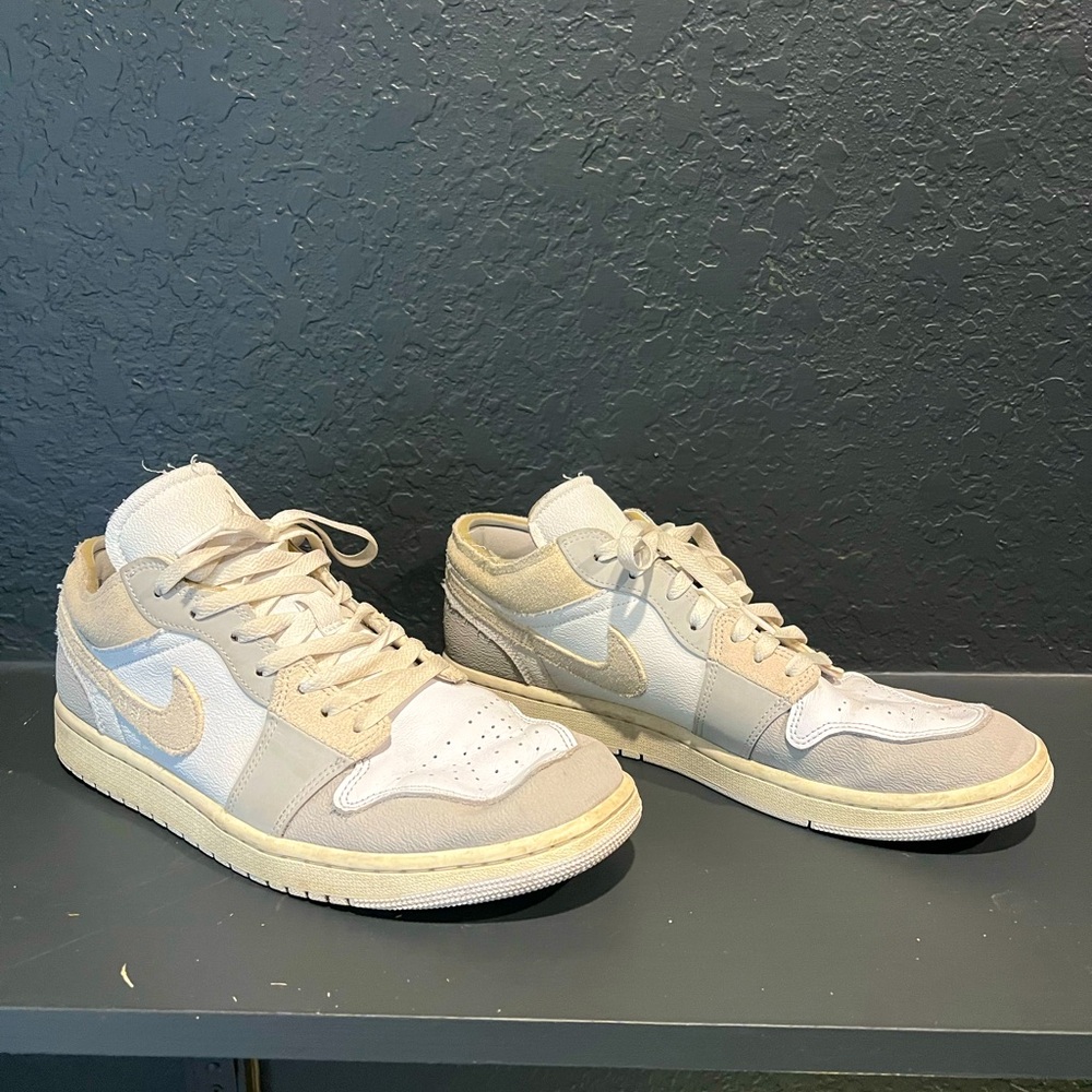 Air Jordan 1 Low SE Craft Inside Out Tech Grey Sneakers